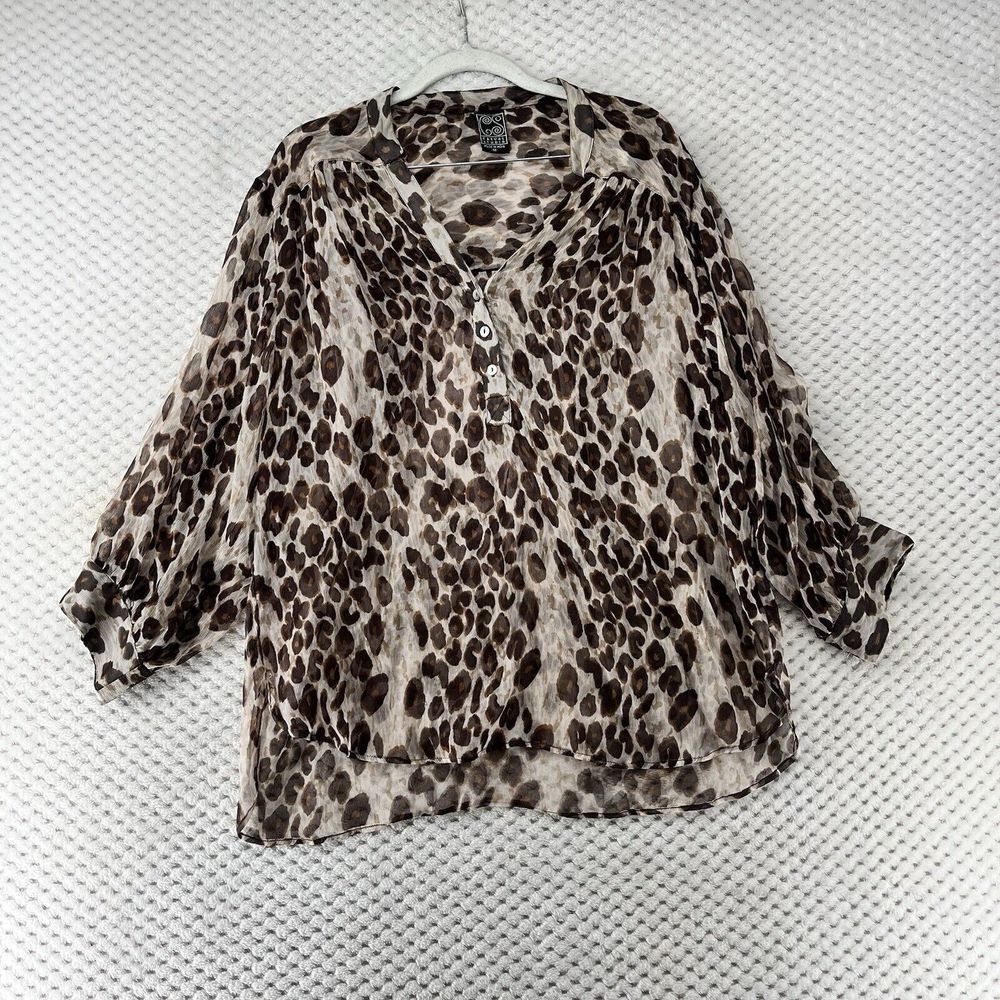 Casual‎ Studio Animal Print Blouse Sheer Lightweight Button Up Coverup Top M